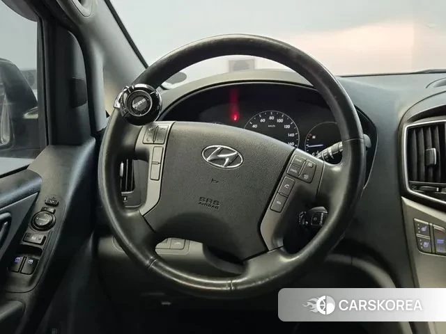 Hyundai The New Grand Starex id 3536345 из Кореи 17