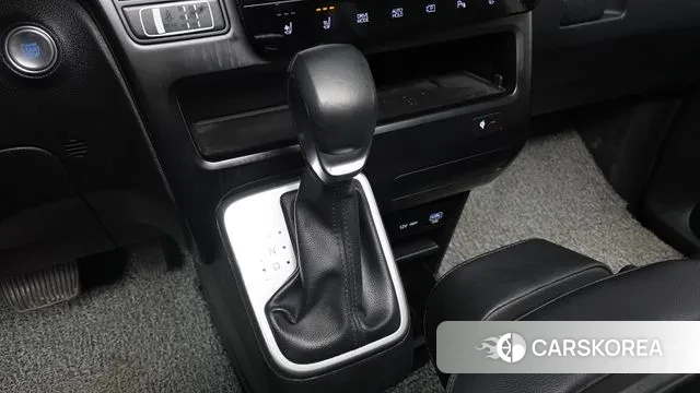 Hyundai Staria id 3696165 из Кореи 18