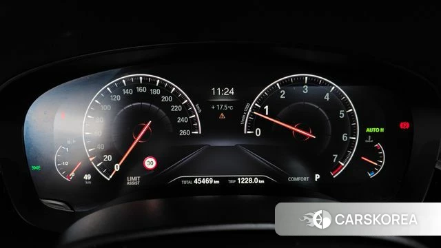 BMW 5 Series (G30) id 4304730 из Кореи 18