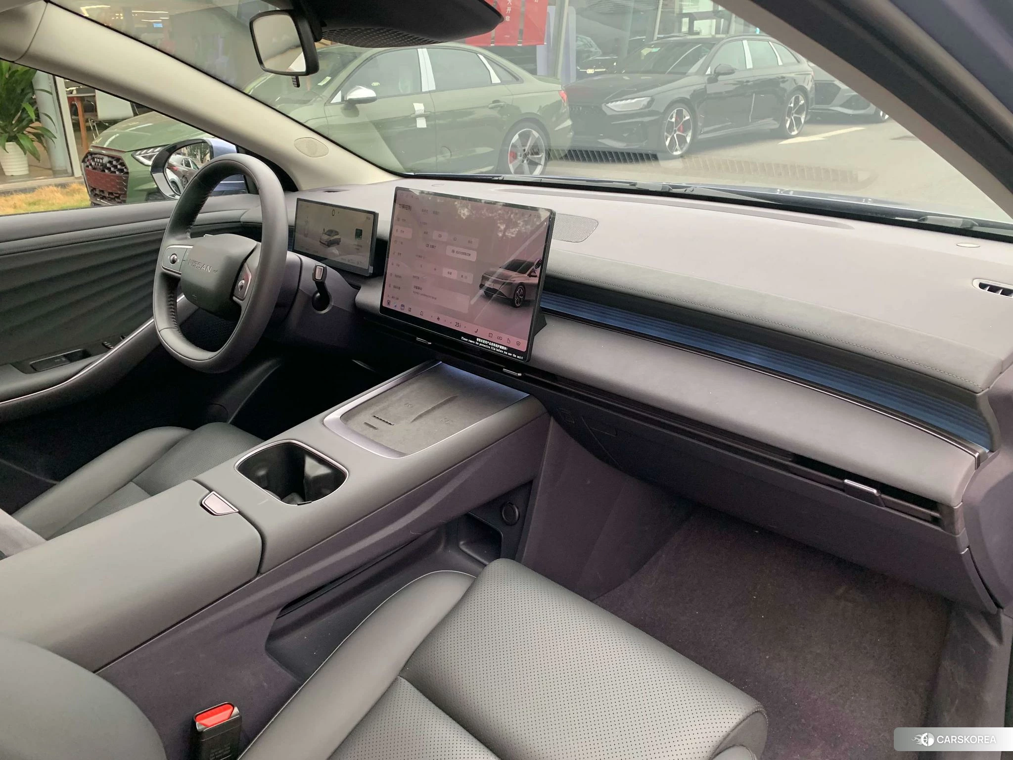 Nissan N6 id 4452692 из Китая 21