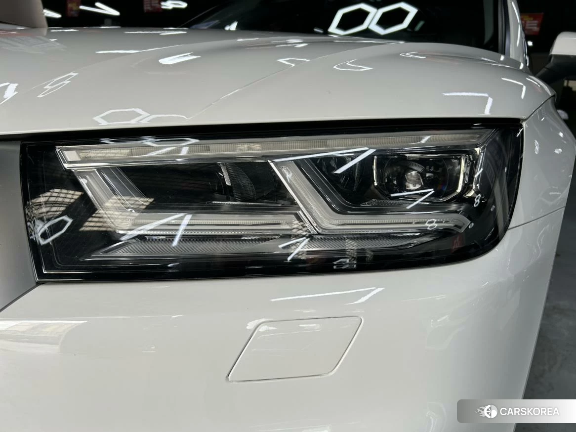 Audi Q5L id 4498709 из Китая 19