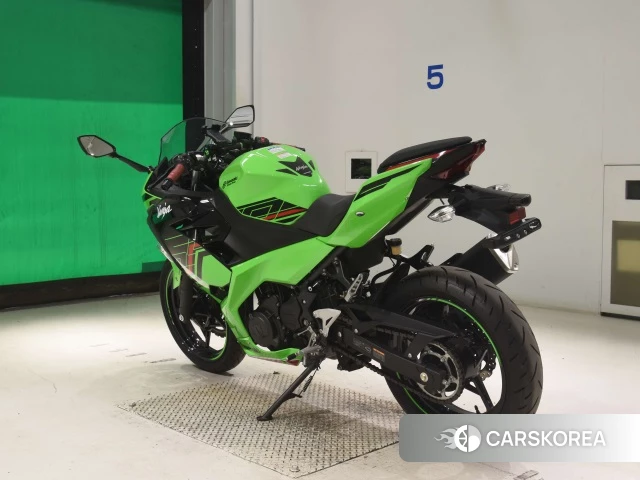 Kawasaki NINJA 400 id 4374077 из Японии 8