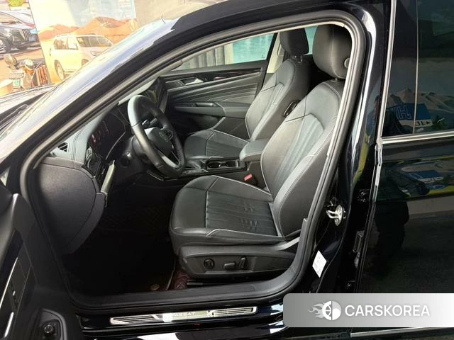 Volkswagen Passat id 4290495 из Китая 8