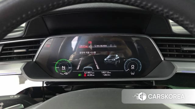 Audi e-Tron id 4550348 из Кореи 31