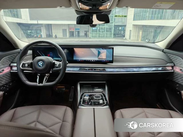 BMW i7 id 4336321 из Китая 8