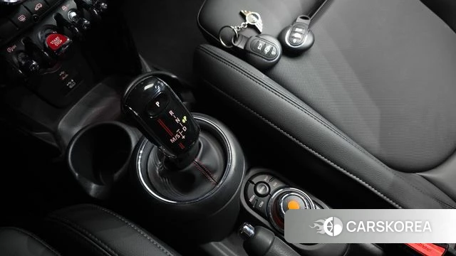 Mini Cooper S id 3852578 из Кореи 18