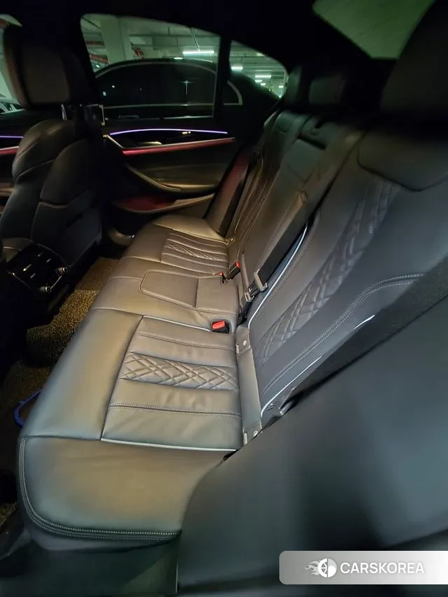 BMW 5 Series (G30) id 3013498 из Кореи 8