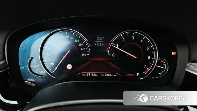 BMW 5 Series (G30) id 3845478 из Кореи 18