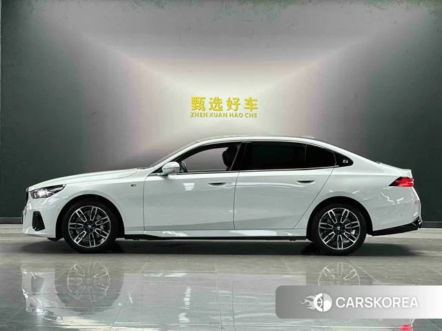 BMW 5 series id 4276838 из Китая 8