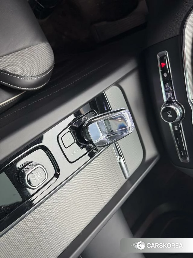 Volvo XC60 PHEV id 3857086 из Китая 15