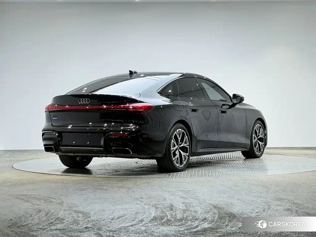 Audi A5L id 4629150 из Китая 19