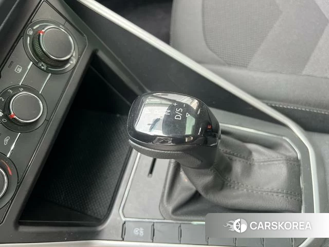 Volkswagen Polo id 4258505 из Китая 22