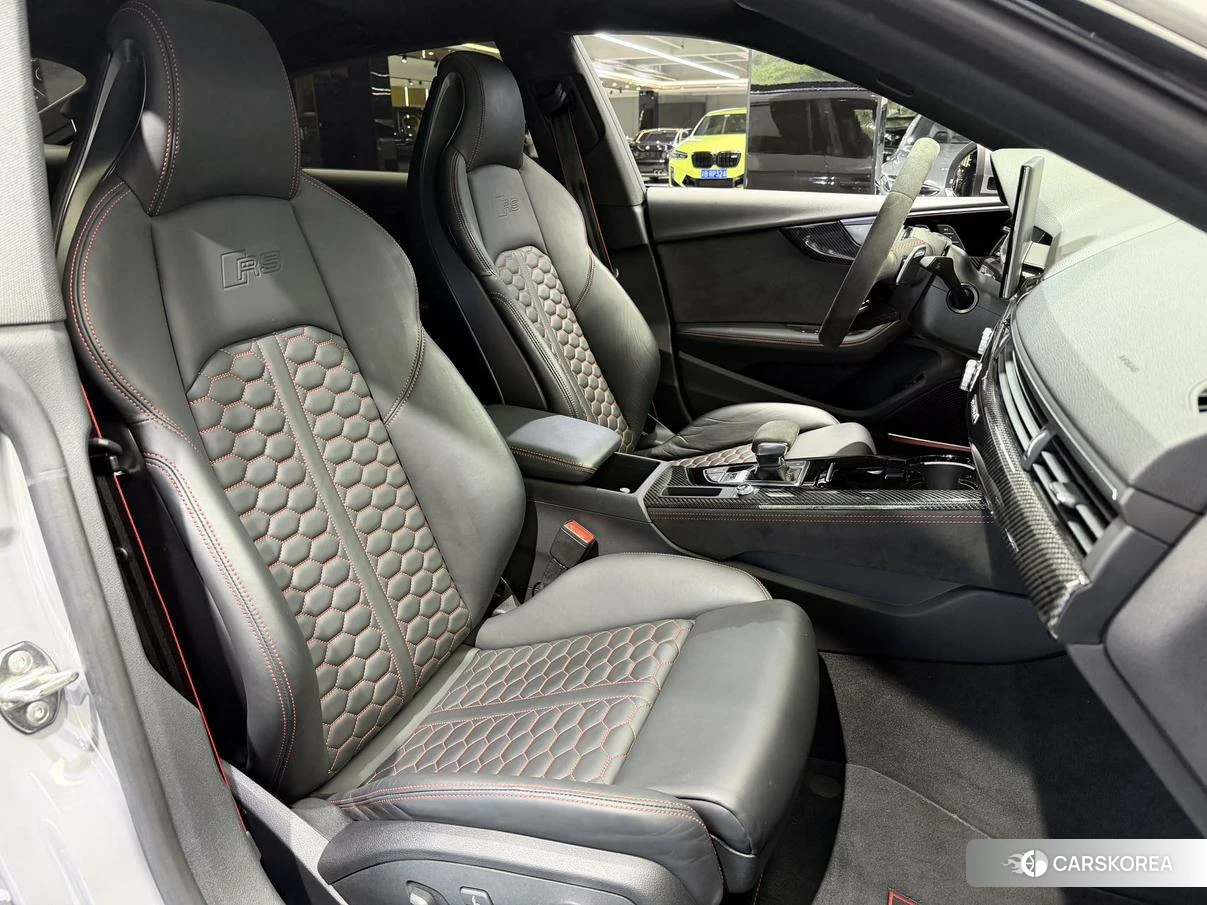 Audi RS 5 id 4440913 из Китая 12