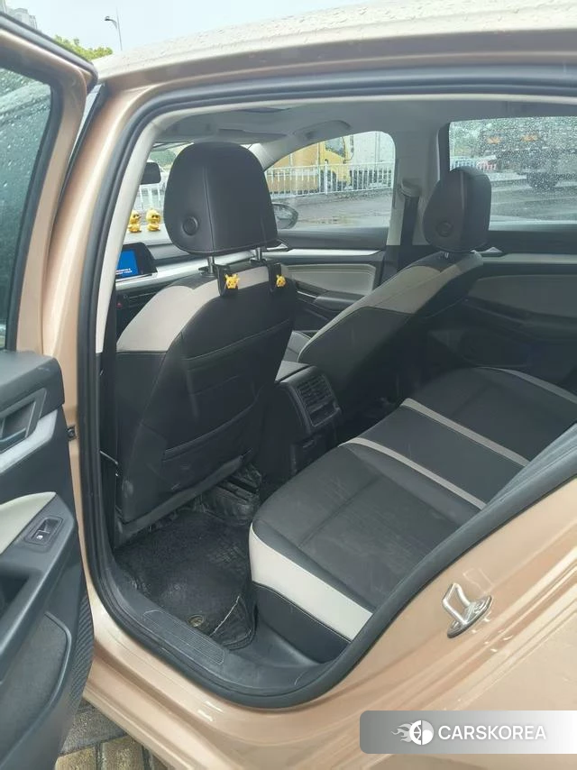 Volkswagen Golf id 4274119 из Китая 8