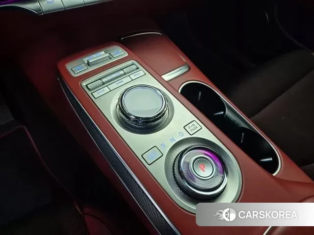 Genesis GV70 id 3691214 из Кореи 16