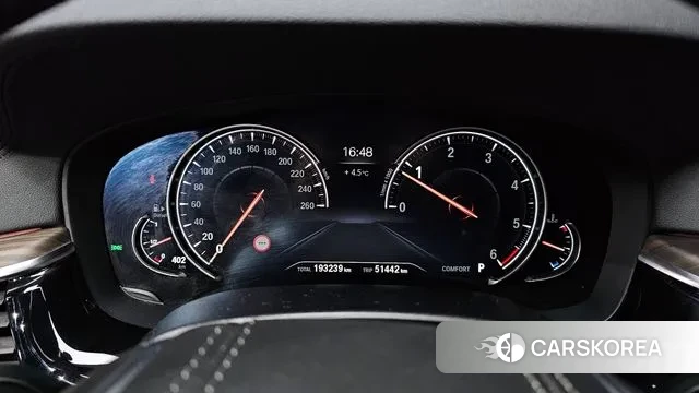 BMW 5 Series (G30) id 3568692 из Кореи 18