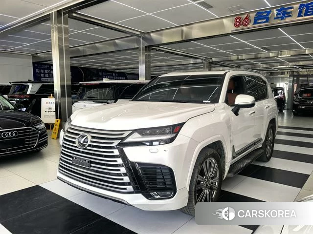Lexus LX id 4260795 из Китая 10