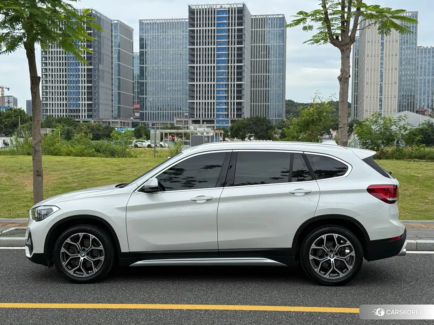 BMW X1 id 4576707 из Китая 10