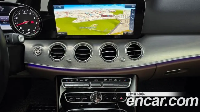 Mercedes-Benz E-Class W213 id 2705370 из Кореи 18