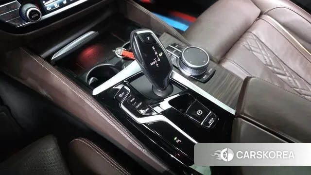 BMW 5 Series (G30) id 3493852 из Кореи 18