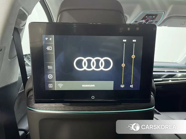 Audi A8 id 4261834 из Китая 16