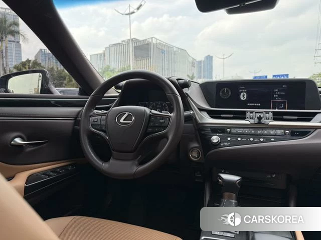 Lexus ES id 4298256 из Китая 15