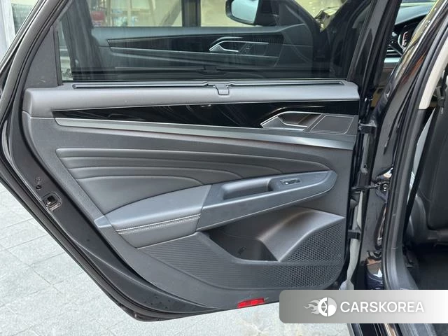 Volkswagen Passat id 4329054 из Китая 20