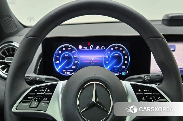 Mercedes-Benz EQB X243 id 4704895 из Кореи 18