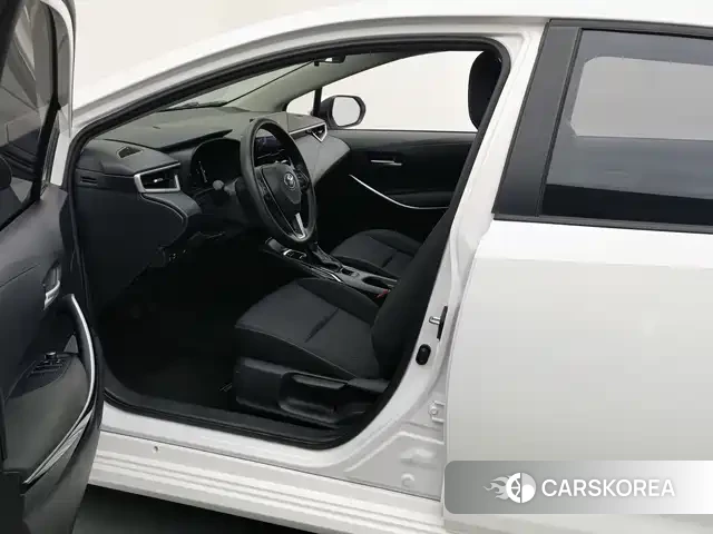 Toyota Corolla id 4599731 из Китая 8