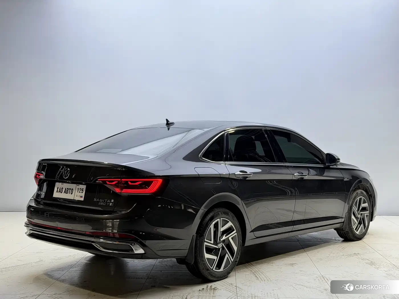 Volkswagen Sagitar id 4629017 из Китая 14