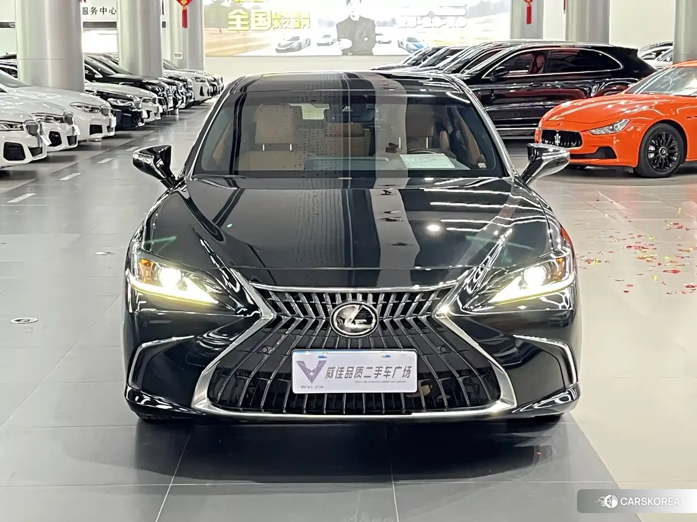 Lexus ES id 4600594 из Китая 8