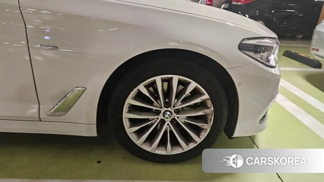 BMW 5 Series (G30) id 4020520 из Кореи 9