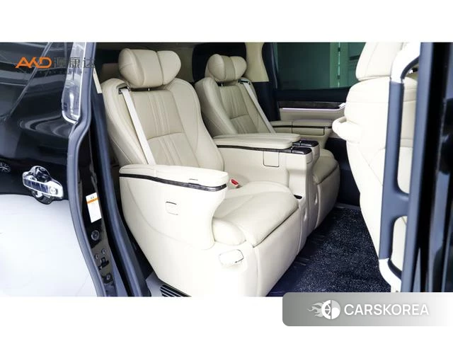 Toyota Elfa id 4279016 из Китая 9