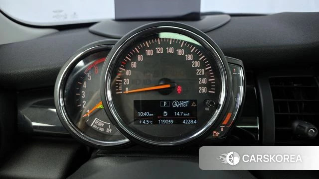 Mini Cooper D id 3893821 из Кореи 18