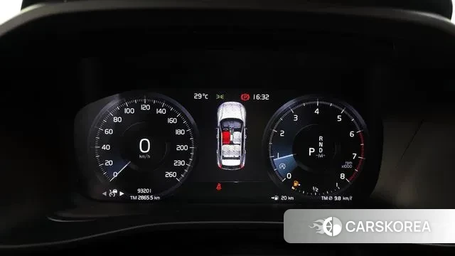 Volvo XC40 id 3039036 из Кореи 18