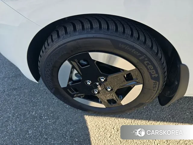 Kia The New Kia Ray EV id 3634219 из Кореи 18