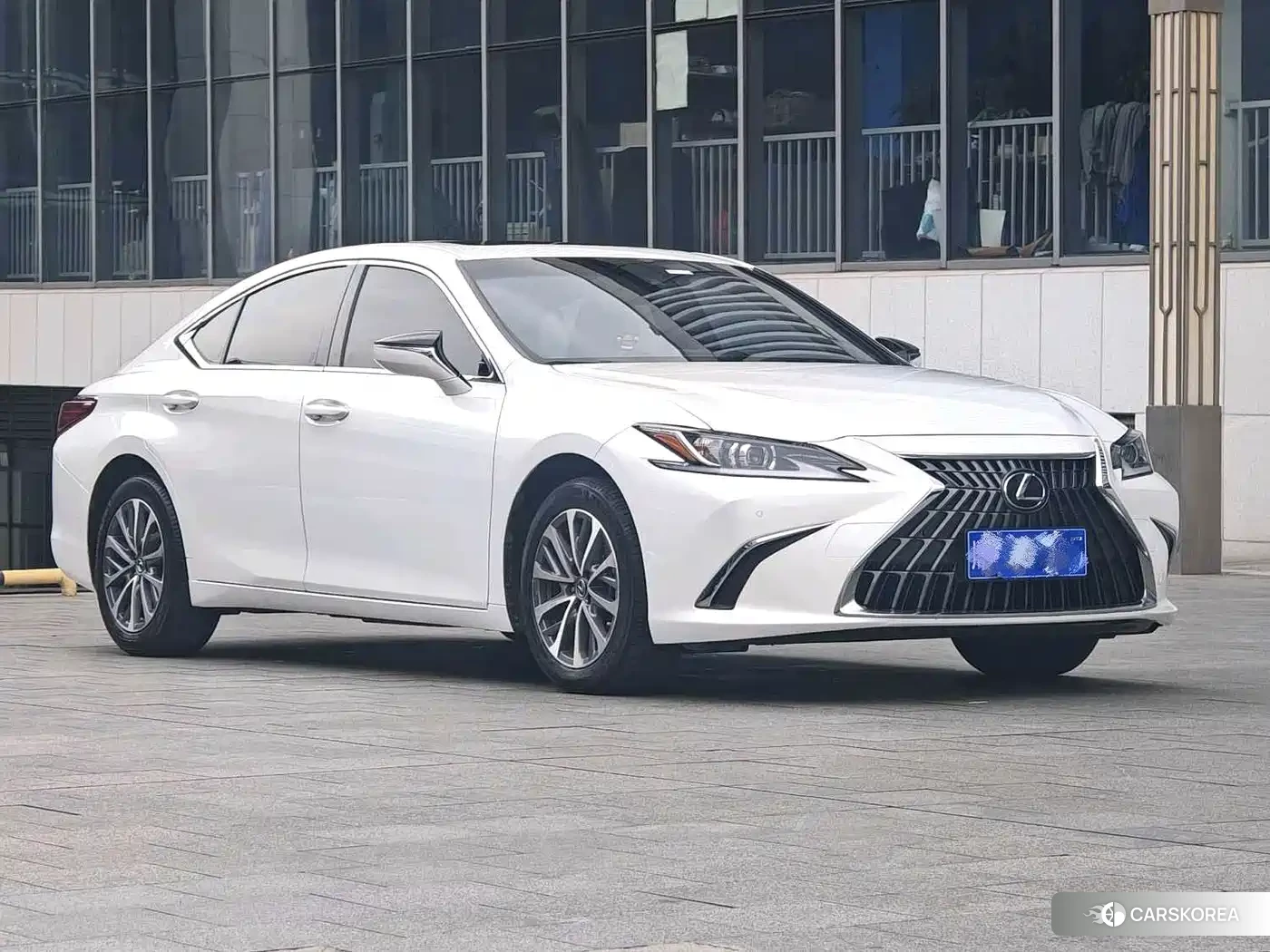 Lexus ES id 4554112 из Китая 13
