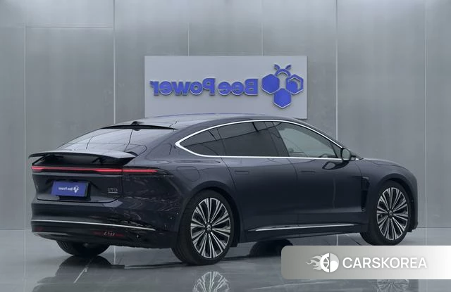 Weilai ET9 id 3908768 из Китая 24