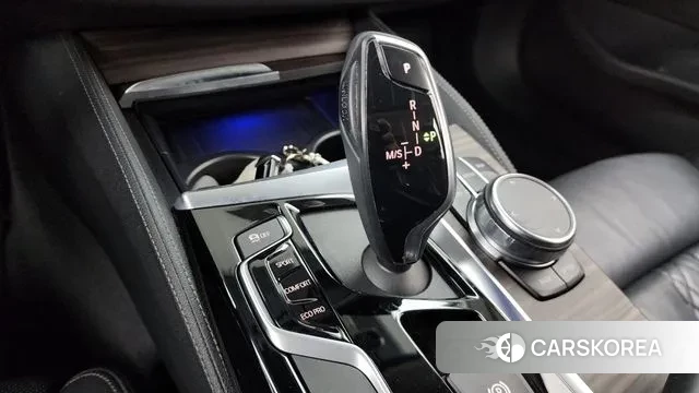 BMW 5 Series (G30) id 3573818 из Кореи 18