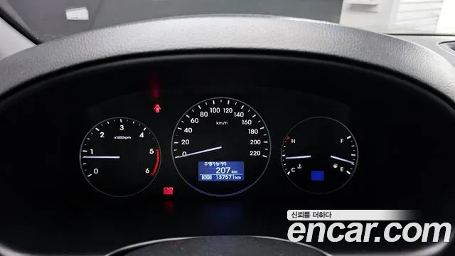 Hyundai The New Grand Starex id 2699219 из Кореи 18