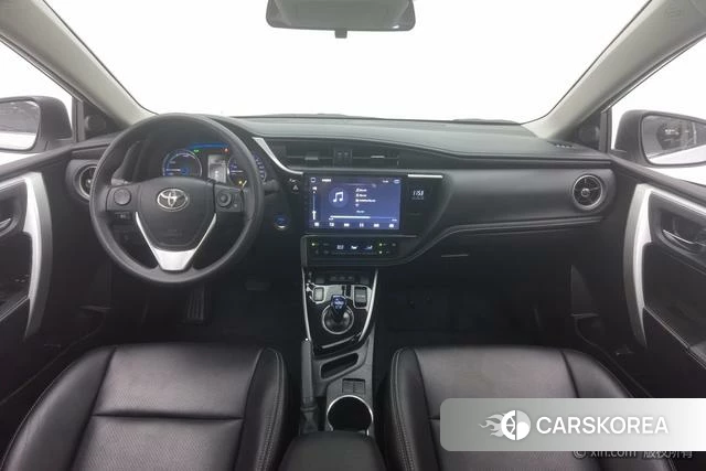 Toyota Corolla dual engine E+ id 4211565 из Китая 22