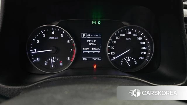 Hyundai Avante AD id 3937065 из Кореи 18