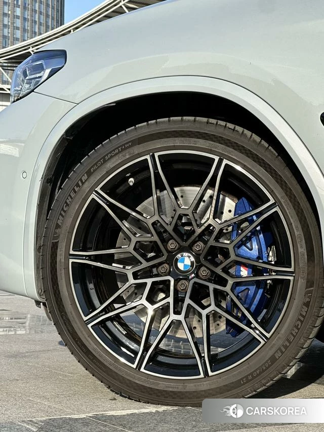 BMW X4 M id 4335768 из Китая 18