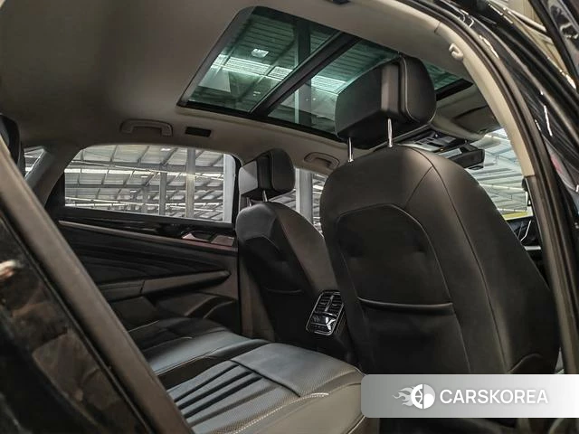Volkswagen Passat id 4336226 из Китая 8