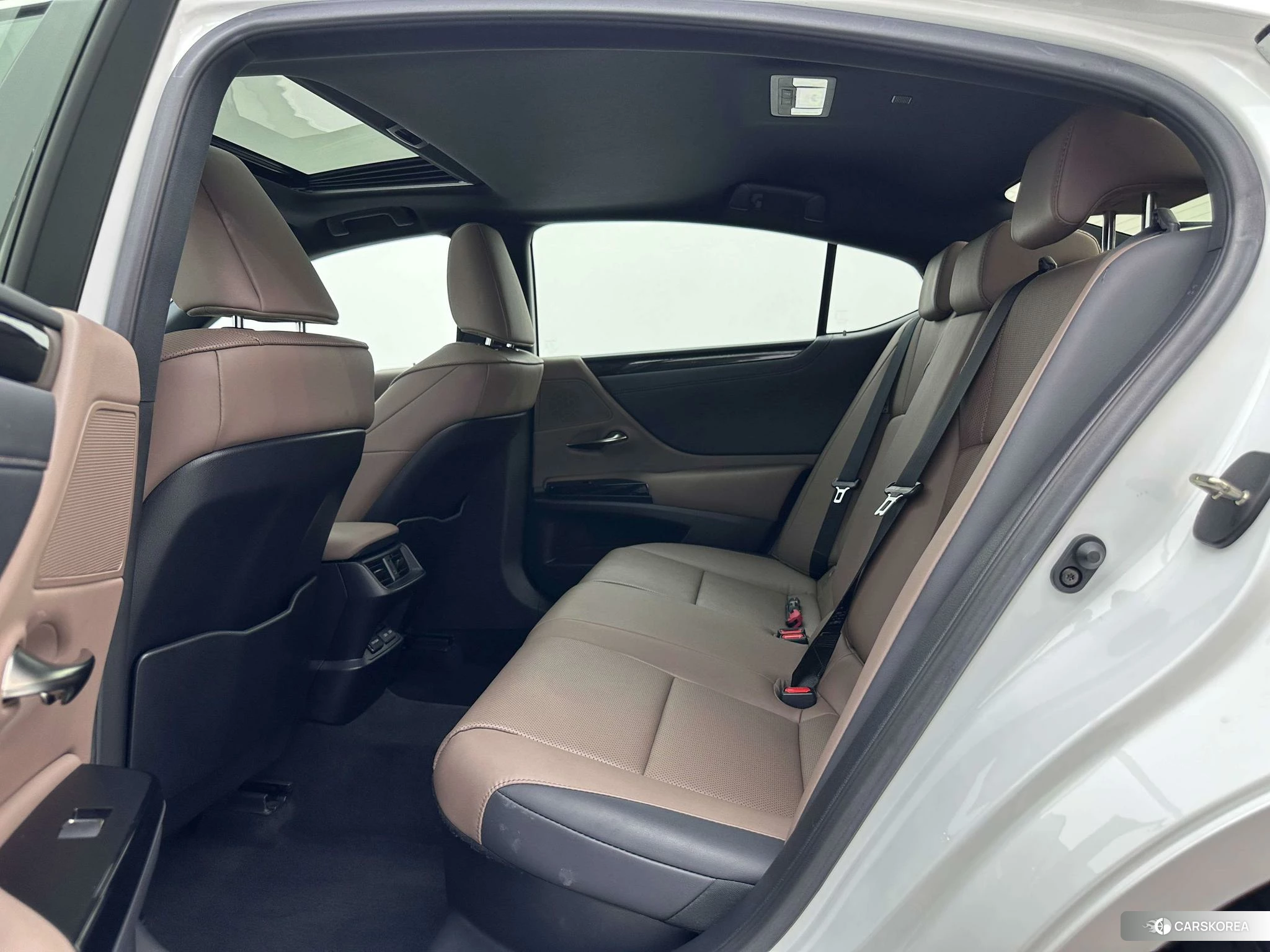 Lexus ES id 4473397 из Китая 30