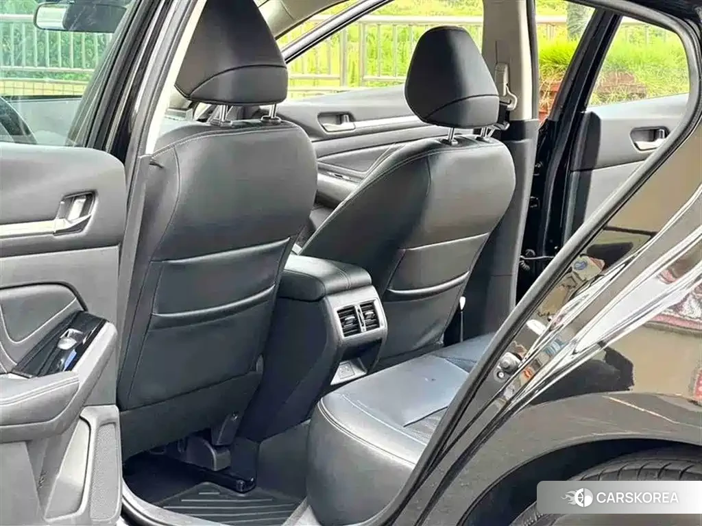 Nissan Altima id 4547226 из Китая 8