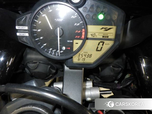 Yamaha YZF-R1 id 4182870 из Японии 34