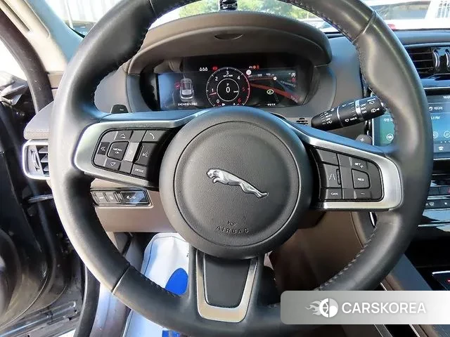 Jaguar F-PACE id 3329718 из Кореи 18