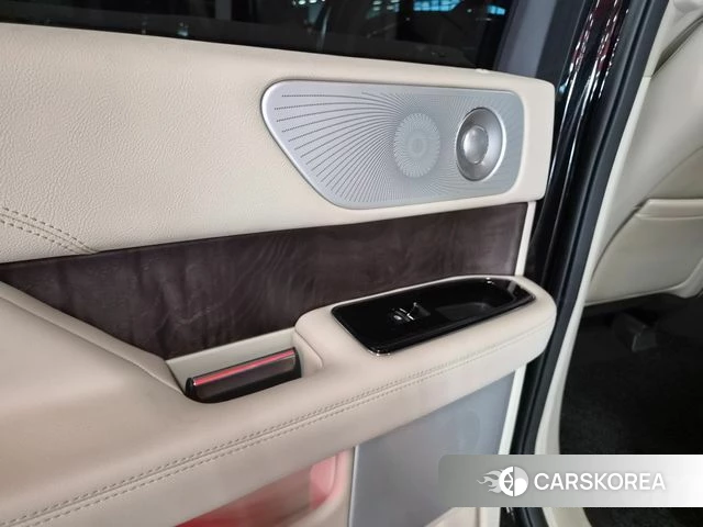 Lincoln Navigator 4th generation id 4628635 из Кореи 18