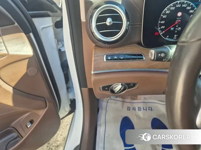 Mercedes-Benz E-Class W213 id 3519933 из Кореи 15